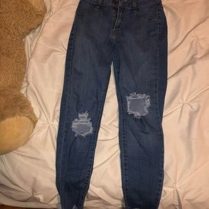 Fashion Nova Jeans — SIZE 5